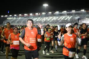 BIB: 22665, 220, 25000, 239
                            <button type="button" onclick="openModal(10891053)" class="btn btn-primary btn-sm float-right btn-popup" data-toggle="modal" data-target=".modal-high-quality">
                        <i class="fas fa-shopping-cart"></i> Add to Cart
                    </button>
                                            <button type="button" onclick="isThisMe(10891053, true)" class="btn btn-success btn-sm float-right btn-popup btn-isme hidden" data-toggle="tooltip" data-placement="bottom" title="นี่คือรูปของคุณใช่ไหม คลิกที่นี่เพื่อเอาเข้าอัลบั้ม">
                        <i class="fas fa-plus"></i> Add to album
                    </button>
                    <button type="button" onclick="isThisMe(10891053, false)" class="btn btn-warning btn-sm float-right btn-popup btn-isnotme hidden">
                        <i class="fas fa-ban"></i> Remove from album
                    </button>